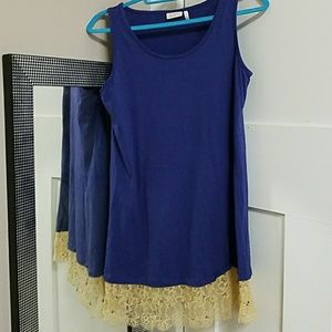 Lori Goldstein tank top